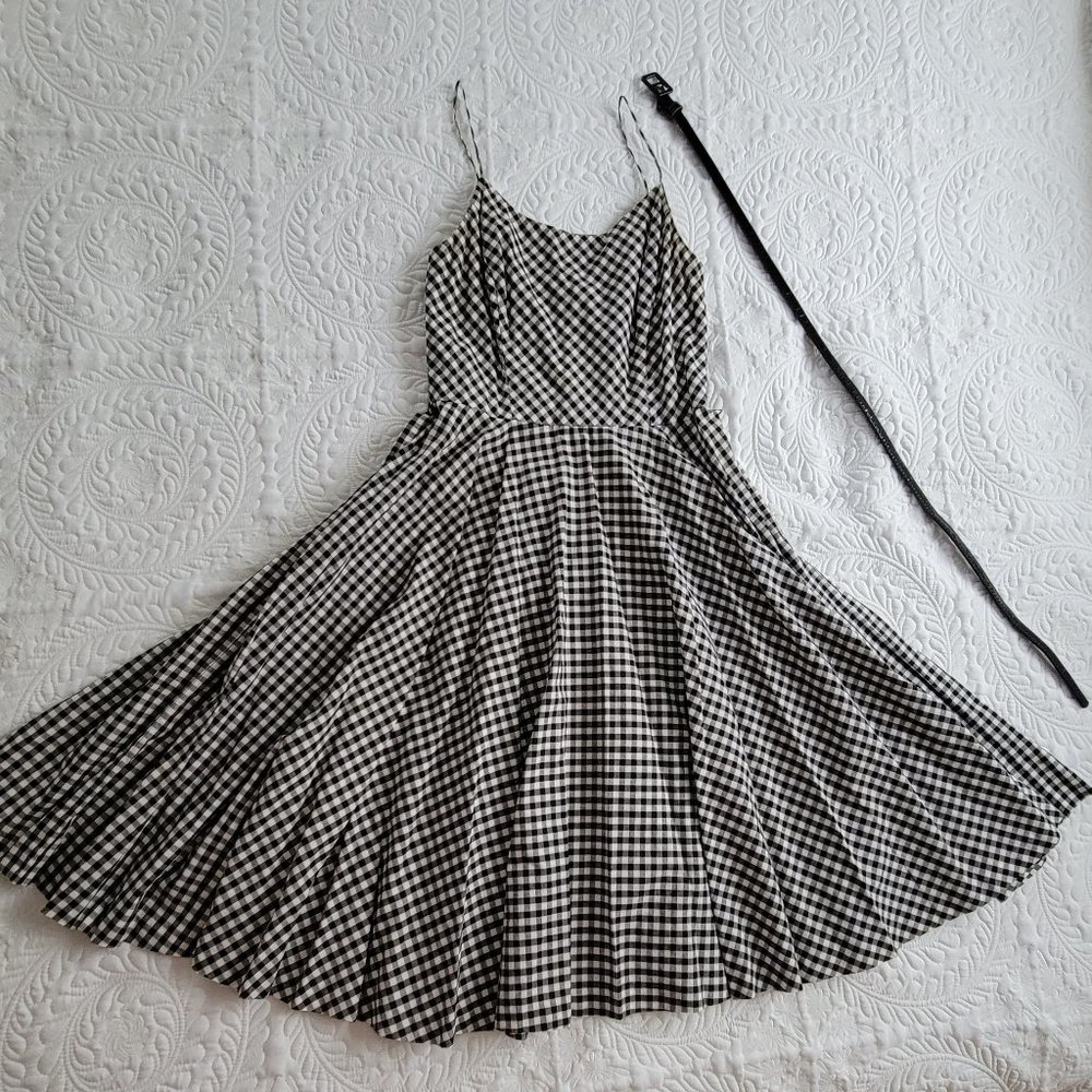 CLASSIC BLACK & WHITE CHECK SUNDRESS WITH FULL SKIRT AND BELT, SZ 4